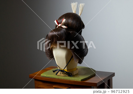 日本髪のかつら 文金高島田 日本髪のかつら 文金高島田 96712925