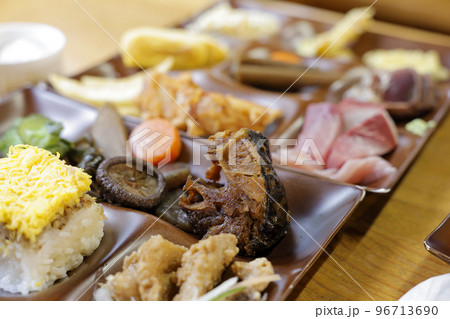 外食 港町の食べ放題ランチ 西海観光 外食 港町の食べ放題ランチ 西海観光 96713690