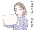 ボードを持つ若い女性 96714421