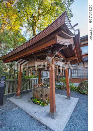 因幡国一宮 宇部神社 手水舎 鳥取県鳥取市国府町宮下 因幡国一宮 宇部神社 手水舎 鳥取県鳥取市国府町宮下 96714829