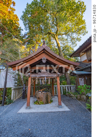 因幡国一宮　宇部神社　手水舎　鳥取県鳥取市国府町宮下 96714830