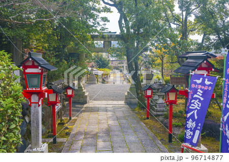 三宅八幡宮　境内（京都市左京区上高野） 96714877