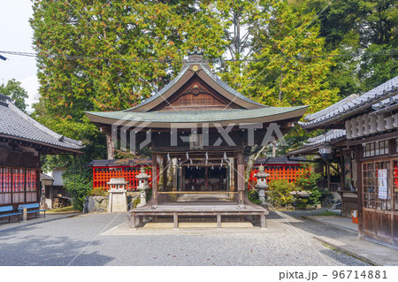 三宅八幡宮　拝殿（京都市左京区上高野） 96714881