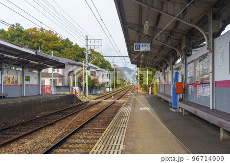 叡山電車　八幡前駅ホーム（京都市左京区上高野） 96714909