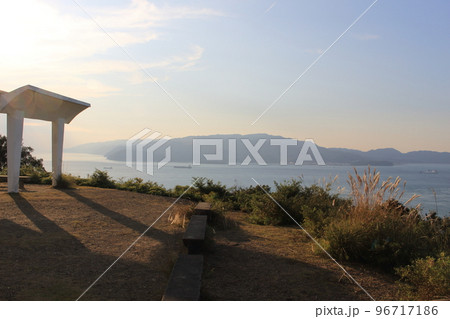 タカノス山展望台から淡路島方面の眺望（友ヶ島） 96717186