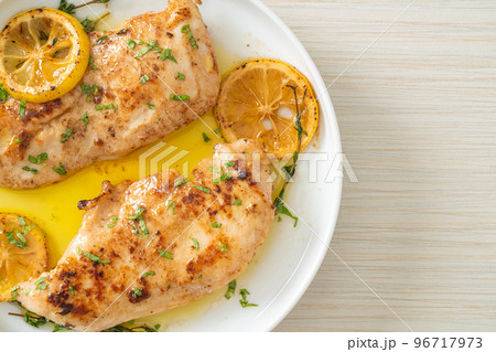 grilled chicken with butter, lemon and garlic grilled chicken with butter, lemon and garlic 96717973