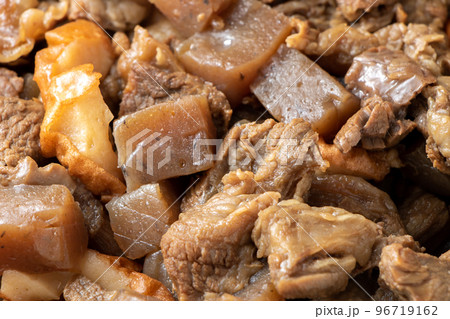 牛すじ煮込み。 96719162