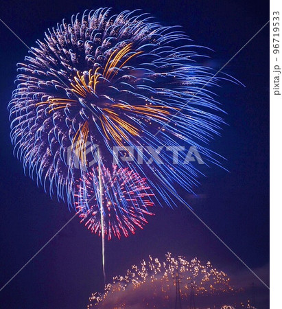 綺麗な花火 96719533