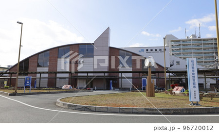 JR西日本、山陽線の東加古川駅(北口)の建物 JR西日本、山陽線の東加古川駅(北口)の建物 96720012