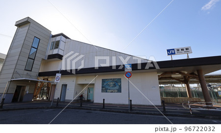 JR西日本、山陽線の宝殿駅（北口）の建物 96722032