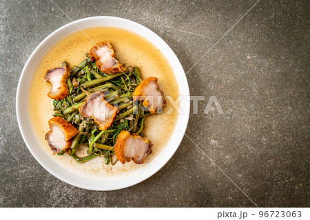 Stir-fried water mimosa with crispy pork belly Stir-fried water mimosa with crispy pork belly 96723063