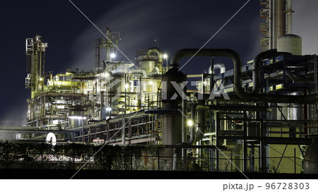 網干なぎさ公園から見た工場夜景（ダイセル網干工場） 96728303