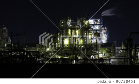 網干なぎさ公園から見た工場夜景(ダイセル網干工場) 網干なぎさ公園から見た工場夜景(ダイセル網干工場) 96728451