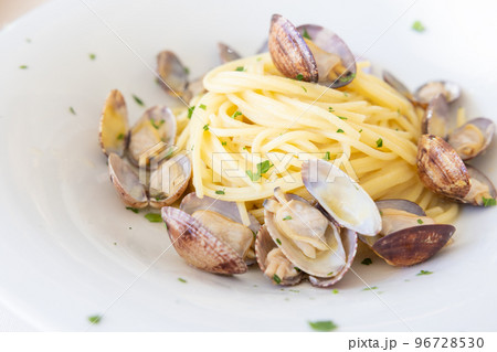 本場イタリア、ナポリのおいしいボンゴレ 本場イタリア、ナポリのおいしいボンゴレ 96728530