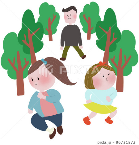 森林の並木道をかけっこする姉妹と見守る父親 森林の並木道をかけっこする姉妹と見守る父親 96731872