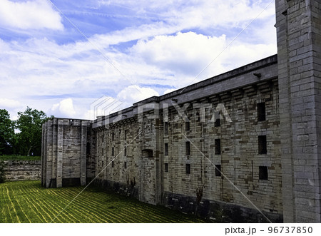 French royal fortress in the town of Vincennes 96737850
