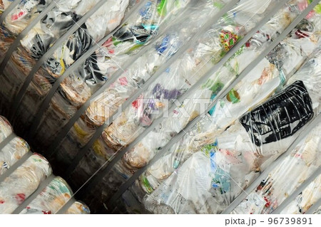 廃プラ 圧縮梱包 環境汚染 マイクロプラスチック 環境ホルモン 廃プラ 圧縮梱包 環境汚染 マイクロプラスチック 環境ホルモン 96739891