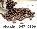 コーヒー豆 96740399