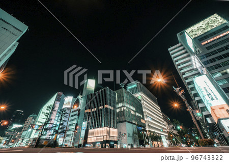 心斎橋　御堂筋新橋交差点　【大阪市】2021年4月　夜景 96743322