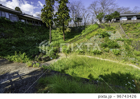 臼杵城跡　亀首櫓跡　井戸丸　大分県臼杵市 96743426