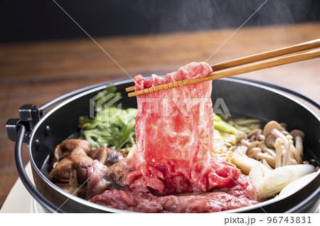 すき焼き 96743831
