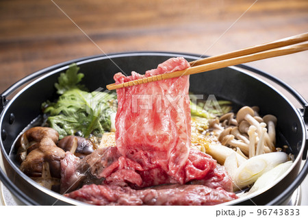 すき焼き 96743833