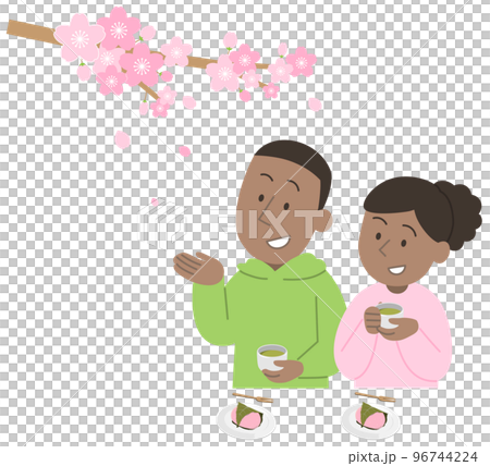 A couple of foreign tourists enjoying cherry blossom viewing 96744224