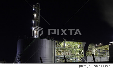 日本触媒姫路製造所の工場夜景、姫路市網干区興浜で撮影 96744397