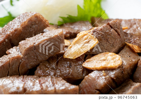 ひとくちステーキ。 ひとくちステーキ。 96745063