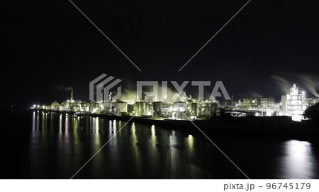 網干臨海大橋から撮影した日本触媒姫路製造所の夜景 96745179