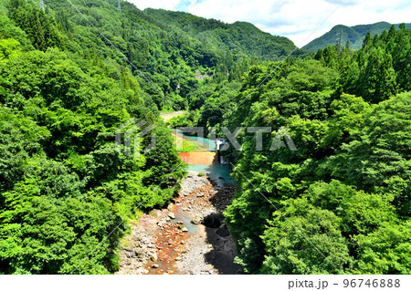 吾嬬橋/白砂川より上流方向を望む(群馬県中之条町)【2022.8】 吾嬬橋/白砂川より上流方向を望む(群馬県中之条町)【2022.8】 96746888