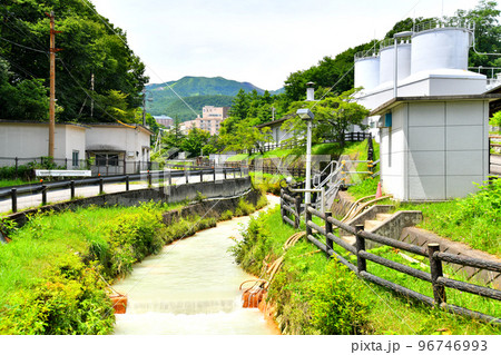 品木ダム水質管理所 草津中和工場付近より草津白根山方面を望む(群馬県草津町)【2022.8】 品木ダム水質管理所 草津中和工場付近より草津白根山方面を望む(群馬県草津町)【2022.8】 96746993