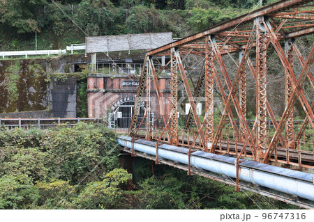 マイントピア別子、第四通洞と国領川にかかる鉄橋「四通橋」 96747316