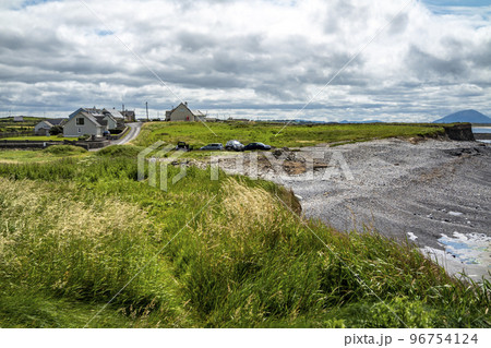 Storm beach by Carrowhubbuck North Carrownedin close to Inishcrone, Enniscrone in County Sligo, Ireland. 96754124