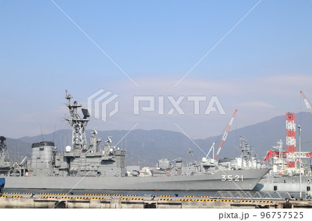 呉港の海上から見た護衛艦しまかぜ2022.11.12撮影 呉港の海上から見た護衛艦しまかぜ2022.11.12撮影 96757525