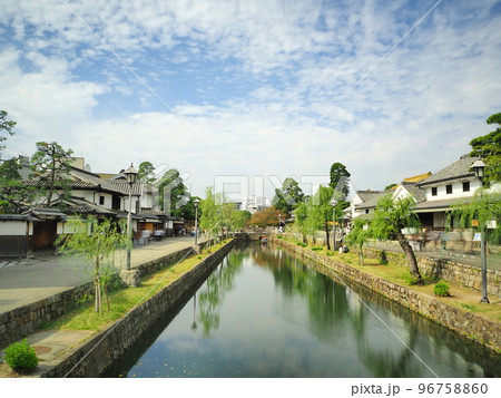 岡山県　倉敷美観地区の景色　10月 96758860