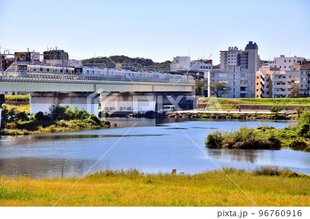 小田急線 登戸駅周辺を望む(神奈川県川崎市)【2022.10】 96760916