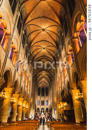 パリ　ノートルダム大聖堂　※大規模火災前撮影 96762838