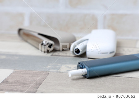 アイコス, たばこ, 喫煙, タバコ, 受動喫煙, 健康被害, ニコチン, タール, 健康, 嗜好品 アイコス, たばこ, 喫煙, タバコ, 受動喫煙, 健康被害, ニコチン, タール, 健康, 嗜好品 96763062