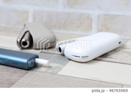 アイコス, たばこ, 喫煙, タバコ, 受動喫煙, 健康被害, ニコチン, タール, 健康, 嗜好品 96763069