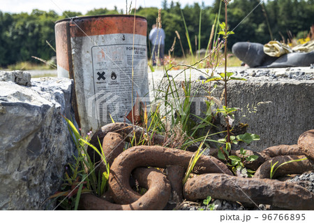 Rusty anchor chain at Ballina in Ireland Rusty anchor chain at Ballina in Ireland 96766895