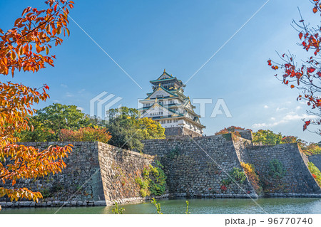 【紅葉】秋の大阪城公園【大阪城天守閣】 【紅葉】秋の大阪城公園【大阪城天守閣】 96770740