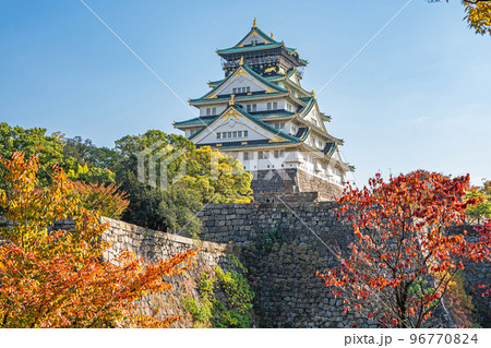 【紅葉】秋の大阪城公園【大阪城天守閣】 96770824