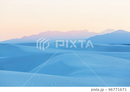 White sand dunes White sand dunes 96771671