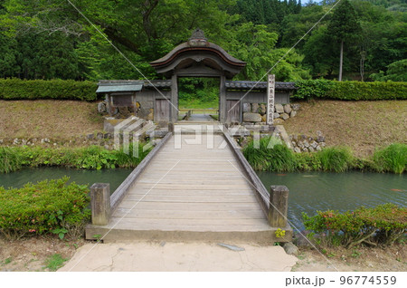 一乗谷朝倉氏遺跡　唐門 96774559