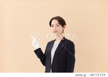 女性 96775754