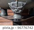 線香鉢の龍のデザイン 96776742
