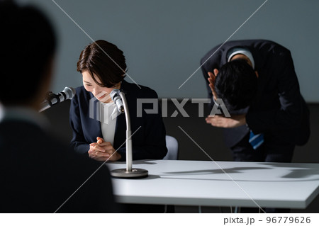 会見イメージ_手話 会見イメージ_手話 96779626