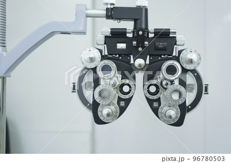 Phoropter clinical testing machine. 96780503