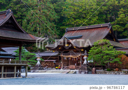静岡県周智郡森町一宮　小國神社と境内の風景 96786117